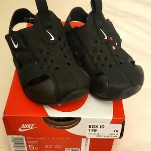 Toddler Nike sandals